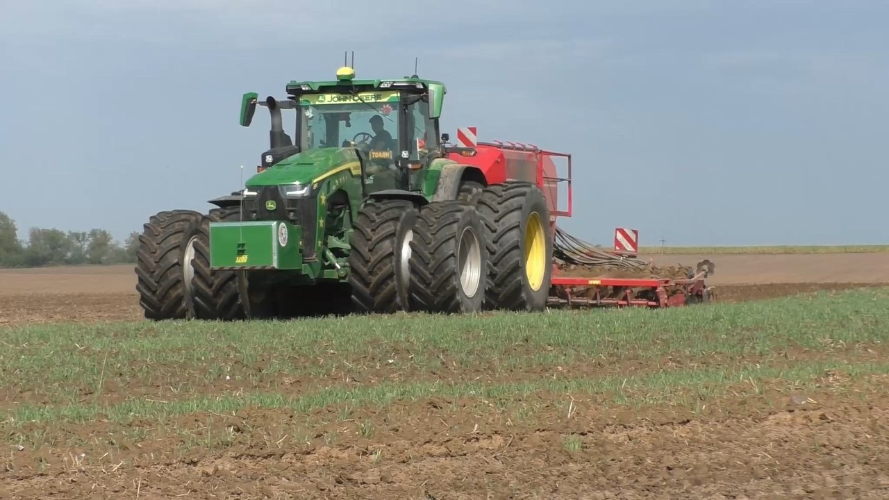 Топ-техника в Беларуси: Как сеют передовые хозяйства (JD 8R + Horsch).