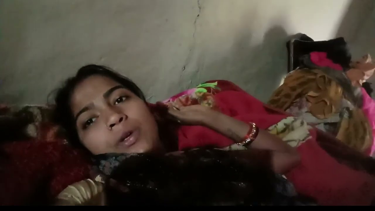 जा रही हूं ब्लाउज बनाने किसको किसको ब्लाउज बनता है कमेंटमें बताइए