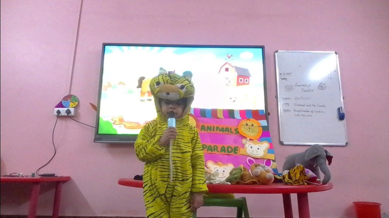 Animal prade in school, Neil act as Tiger 🐅 