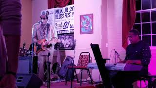 Love Me With A Feeling/Clarence Carter Net Worth