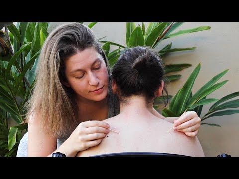[ASMR OUTSIDE] Point Therapy - Neck and Shoulders Pain Relief (Strange Healing Massage)