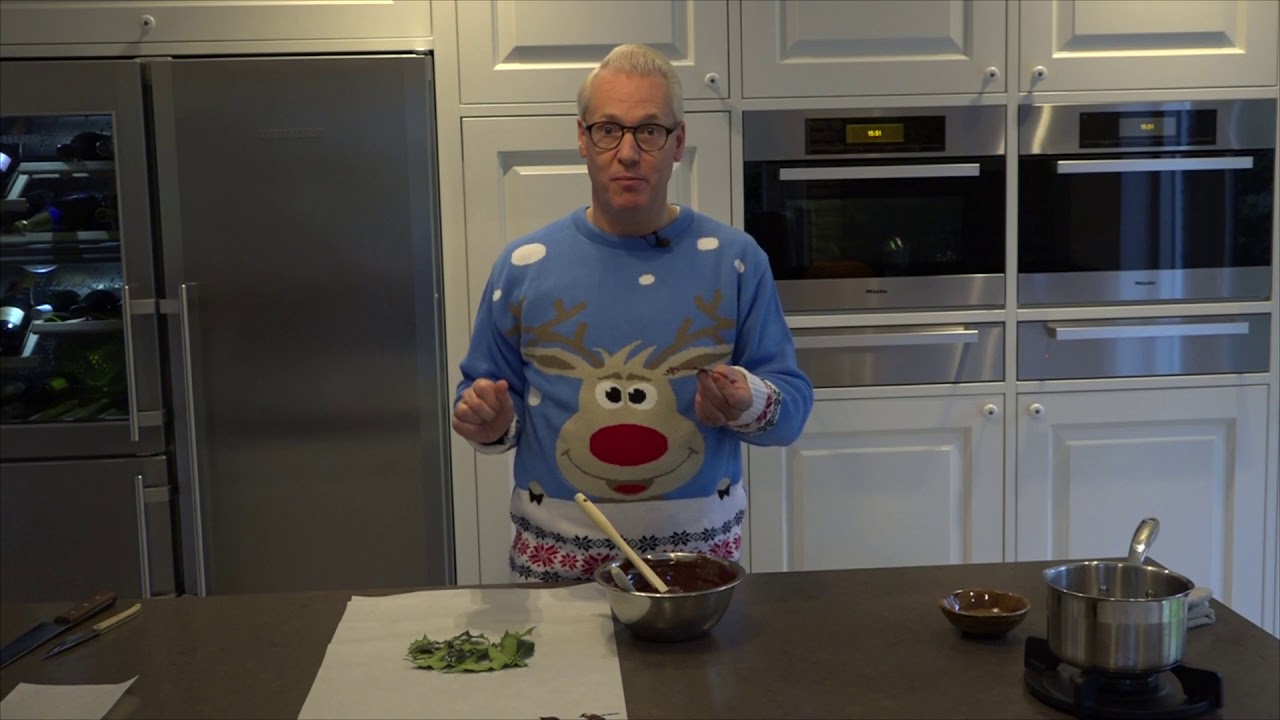 Vlog uit eigen keuken, aflevering 2: Chocolade Hulstblaadjes.