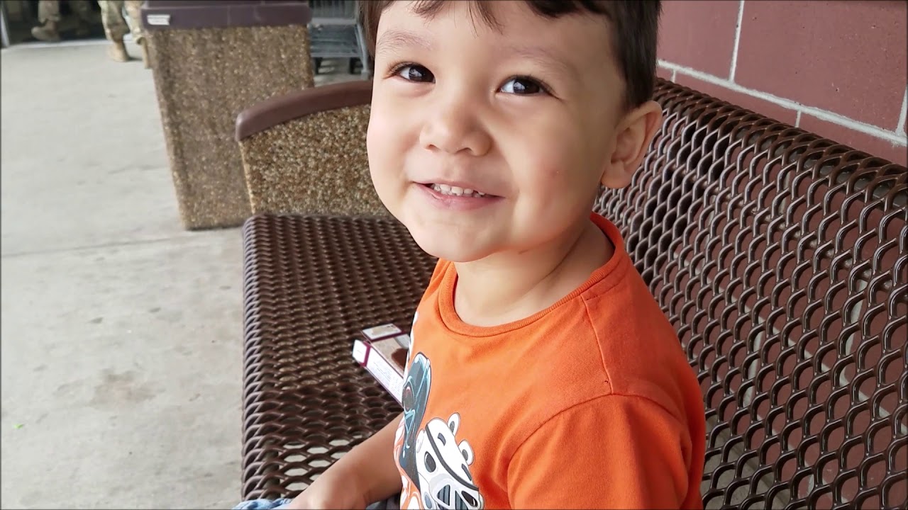 PhoenixPlaysGames ~ Ice Cream, Creeper And Helicopters #15