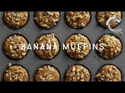 How to Make Banana Muffins with that Good Good - Baked - Cut - 동영상