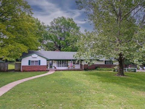 8 Lake Park Dr, Winfield, KS home video tour