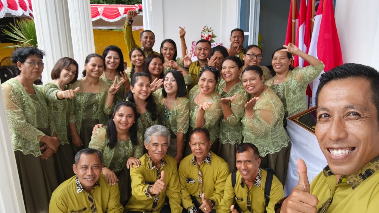 Lagu Yo Morigo, Yo Somba [Kyrie bahasa Manggarai] oleh PS. Santa Cecilia dan Angels Choir 