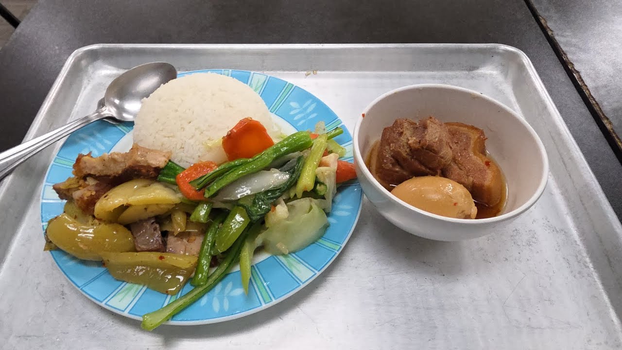 Ăn cơm trưa 3 món $10 , ở chợ Long An 😍😃