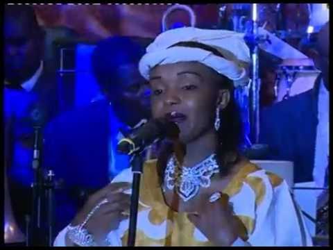 Princesse KHADIZATOU OUMARA, Artiste  Chanteuse lors de la Soirée Culturelle du MINAC.