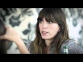 Capture de la vidéo Lou Doillon – Lay Low (Promo Day In Warsaw)