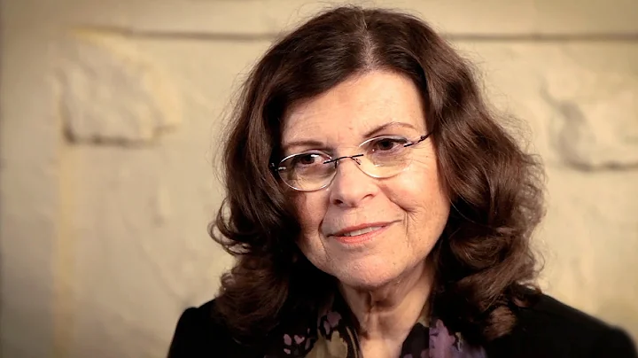 How to Read Palms with Ellen Goldberg | Palm Reading