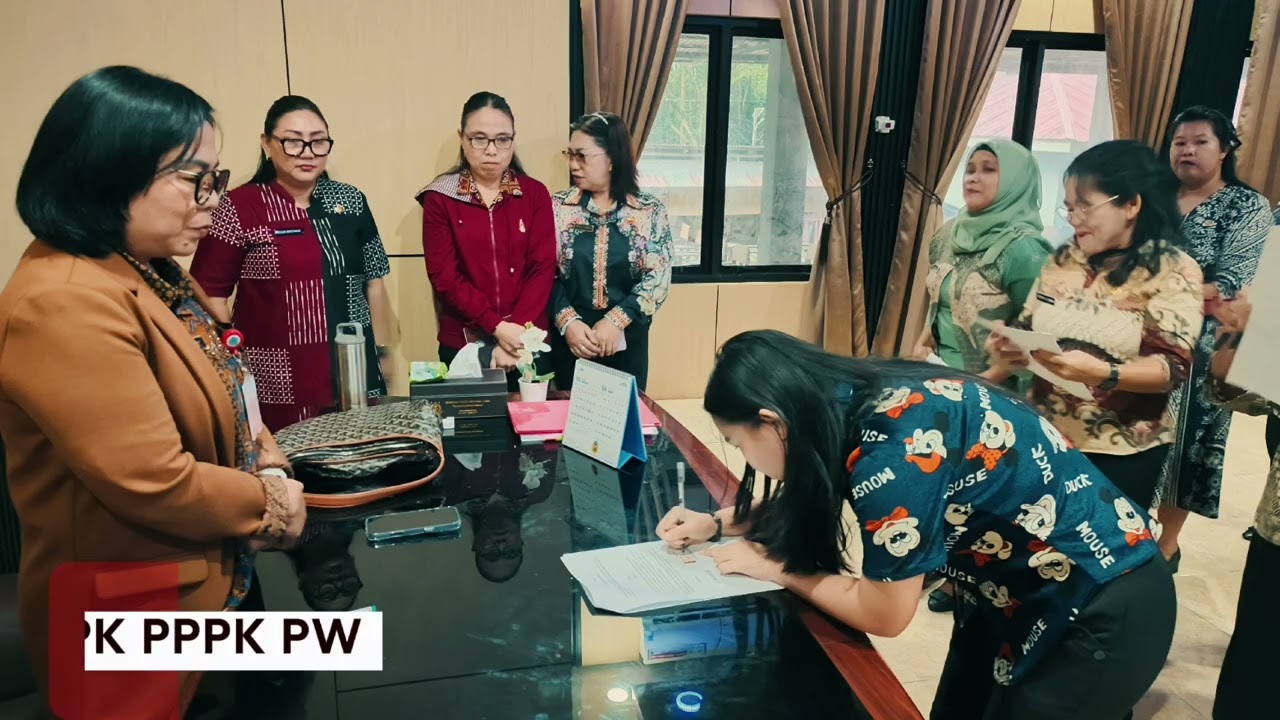 Kamis, 19 Februari 2026