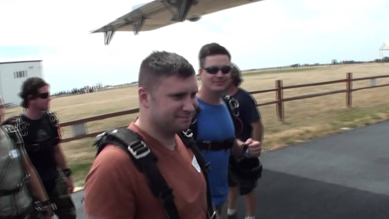 Sean Raney's Tandem skydive! - YouTube