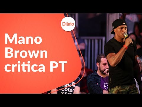 Em comício no Rio, Mano Brown critica PT e é defendido por Chico e Caetano