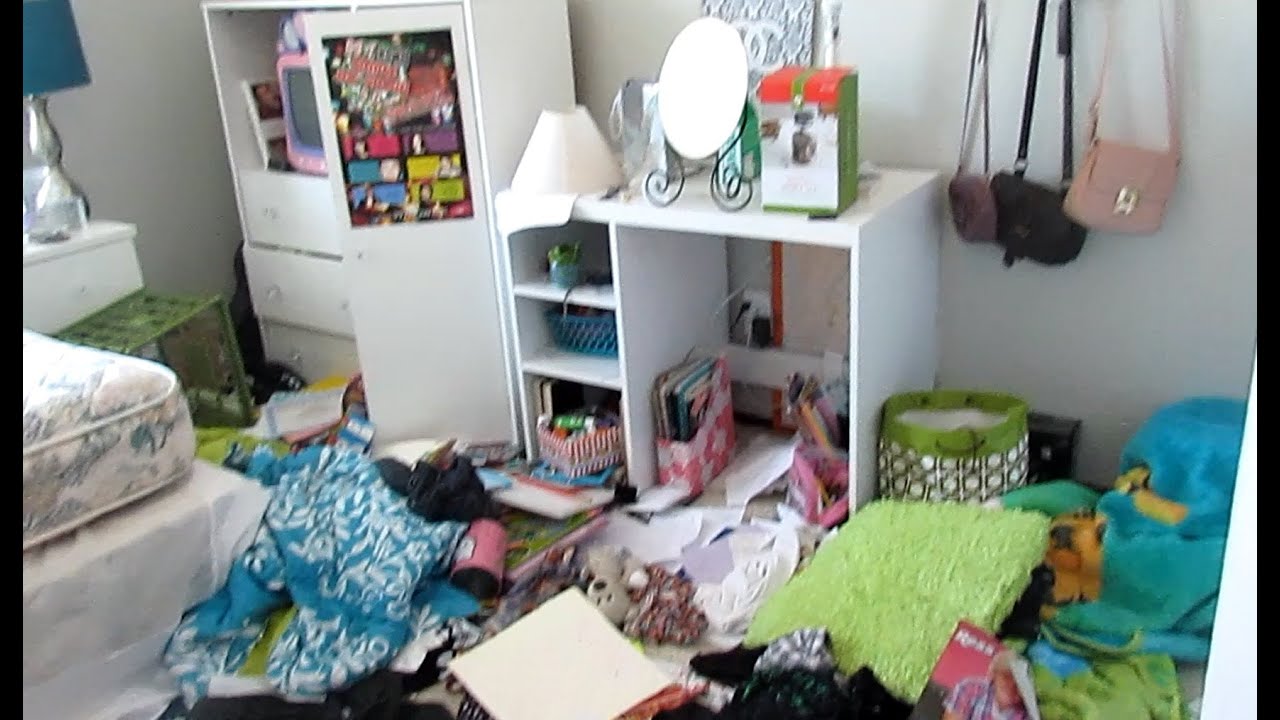 Cleaning My Room - YouTube