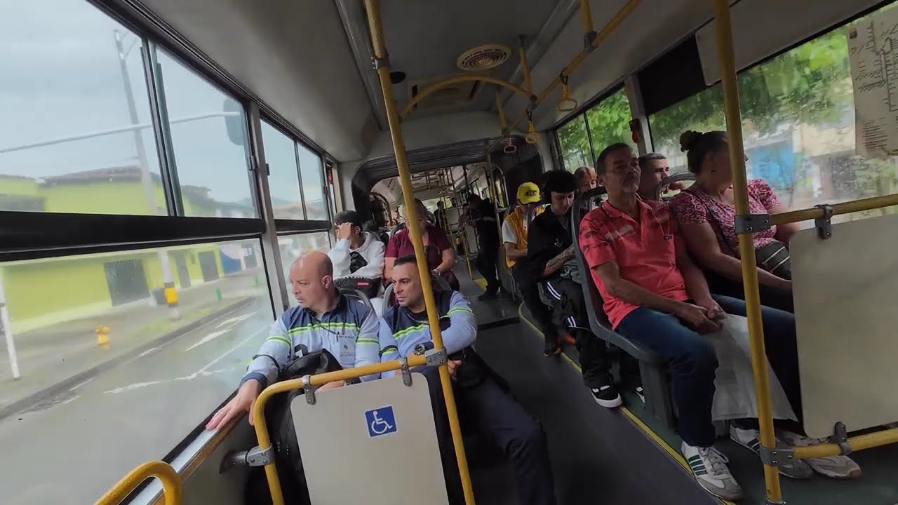 ¡Así es el Metro de Medellín! ¿La mejor forma de conocer la ciudad?