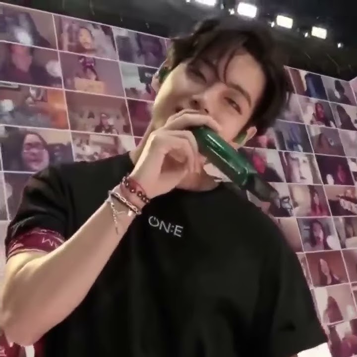 BTS V WENT EMOTIONAL WHILE SINGING | MAP OF THE SOUP ON:E CONCERT 😭🥰🤗