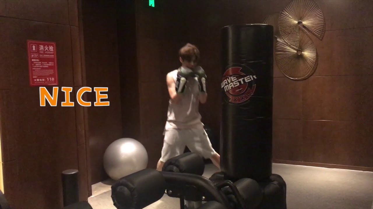 LuHan鹿晗_The Theater of Running Lu_Your Friend Boxer LU’s Boxing Show