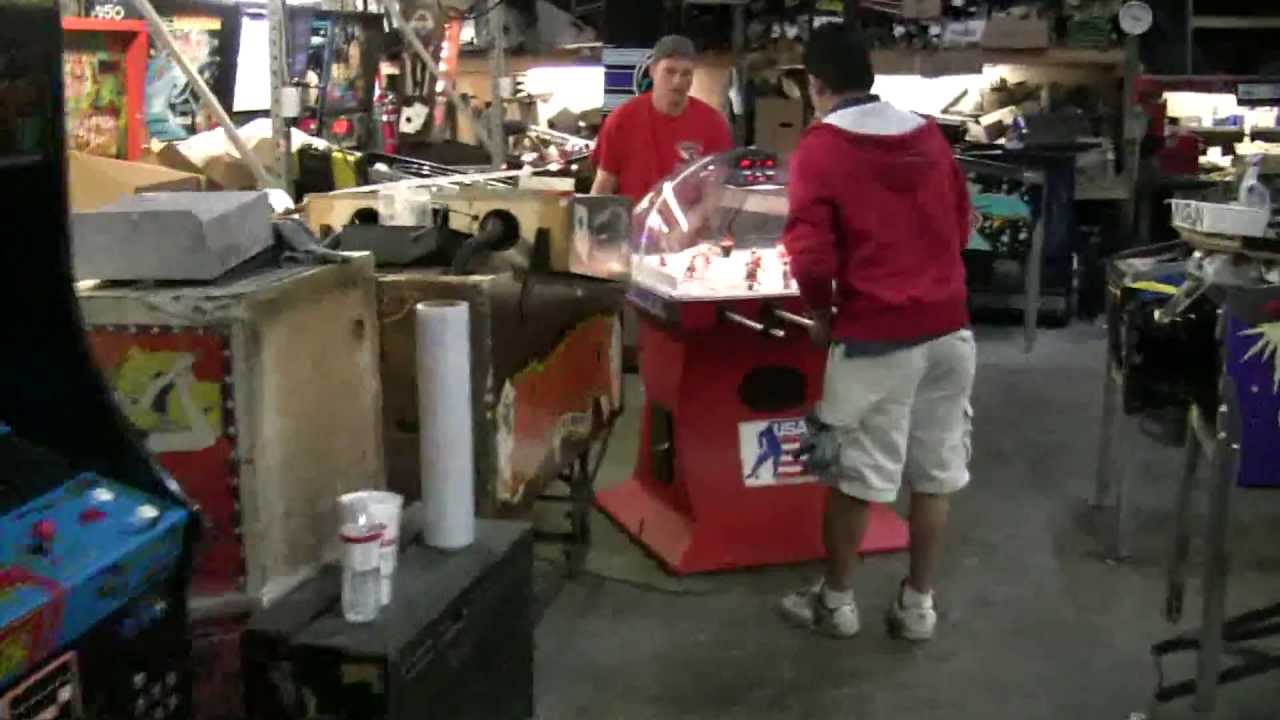 188 SUPER CHEXX Bubble Hockey! New Dome, New Ice, New Goalies! TNT