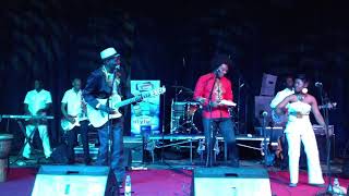Stewart Sukuma & Oliver Mtukudzi - Harare