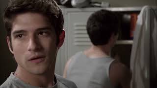 Teen Wolf 2x03 Scott talk with Stiles about Isaac. Scott rescue Erica form falling down form wall.