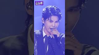 가창력짱 최고의 목소리를 가진 김준수(●&#39;◡&#39;●) 함께 들어보시죠🎤 #shorts #THE트롯SHOW