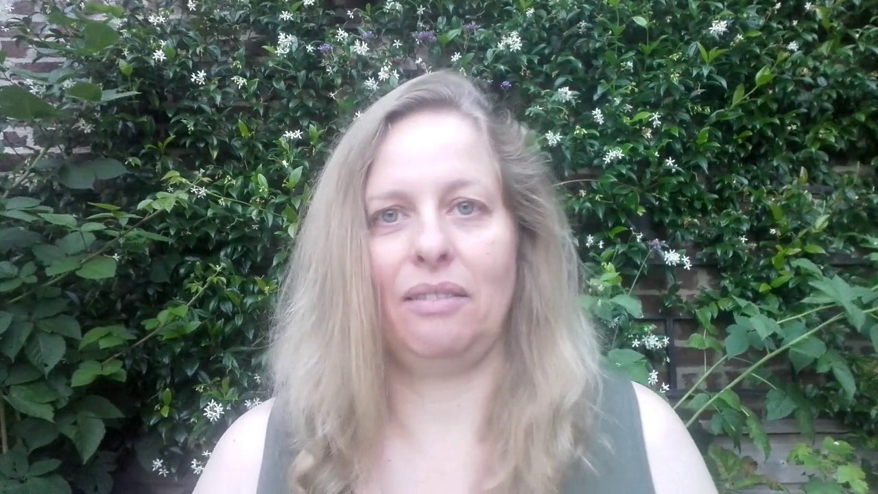 Gros seins et soutif - je me dévoile !