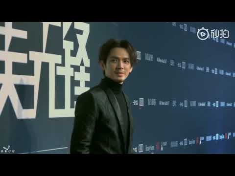 20181212芭莎男士智美先鋒年度盛典 鍾漢良走紅毯近拍版