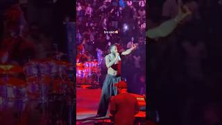 Download Lagu Burnaboy broken down emotionally on stage after all the hate his been receiving MP3