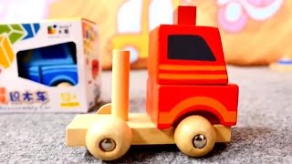 Kinderfilm - Wir packen Spielsachen aus - Spielzeug aus Holz