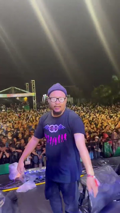 Bernyanyi lagu sungai kapuas bersama para penonton pontianakfair2022,,happy semuanya ya #shorts
