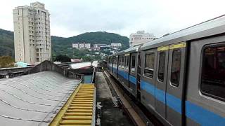 台北捷運C301型[往新店]離站(士林)+指差動作.avi