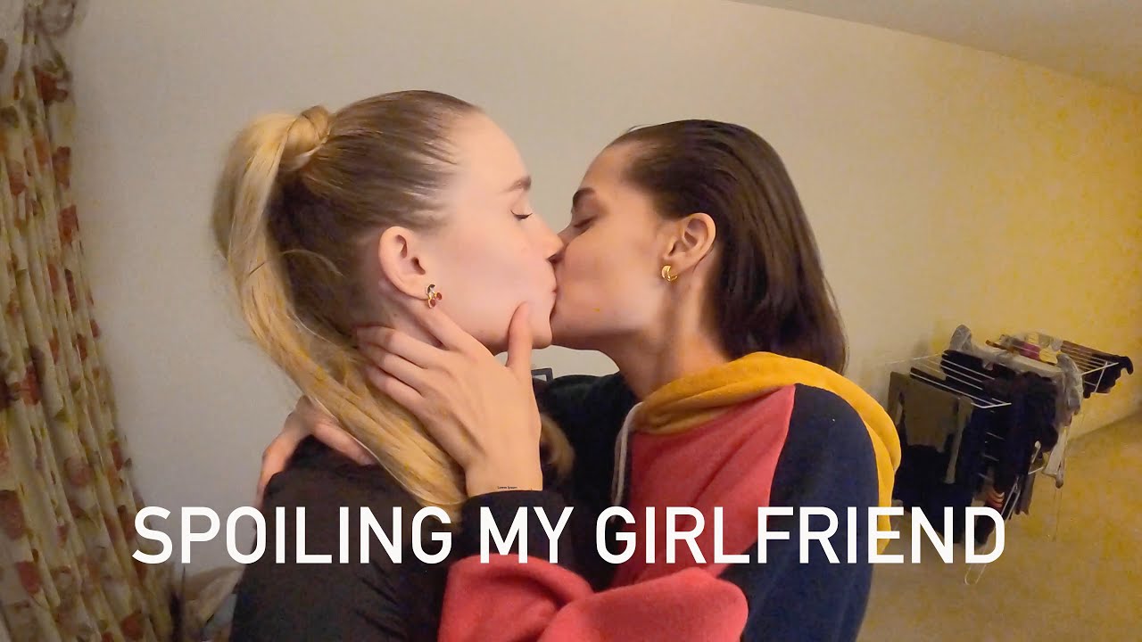 Super Hot Teen Lesbians