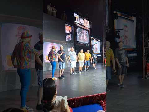 Muita diversão no Circo do Tiru com a plateia participando