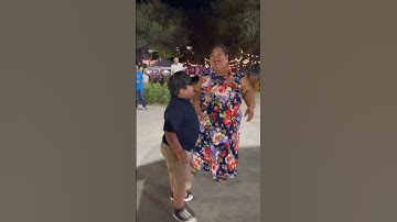 Thumbnail of Cuando tú mamá se equivoca de hijo 😂 #ikerelniñomillonario
