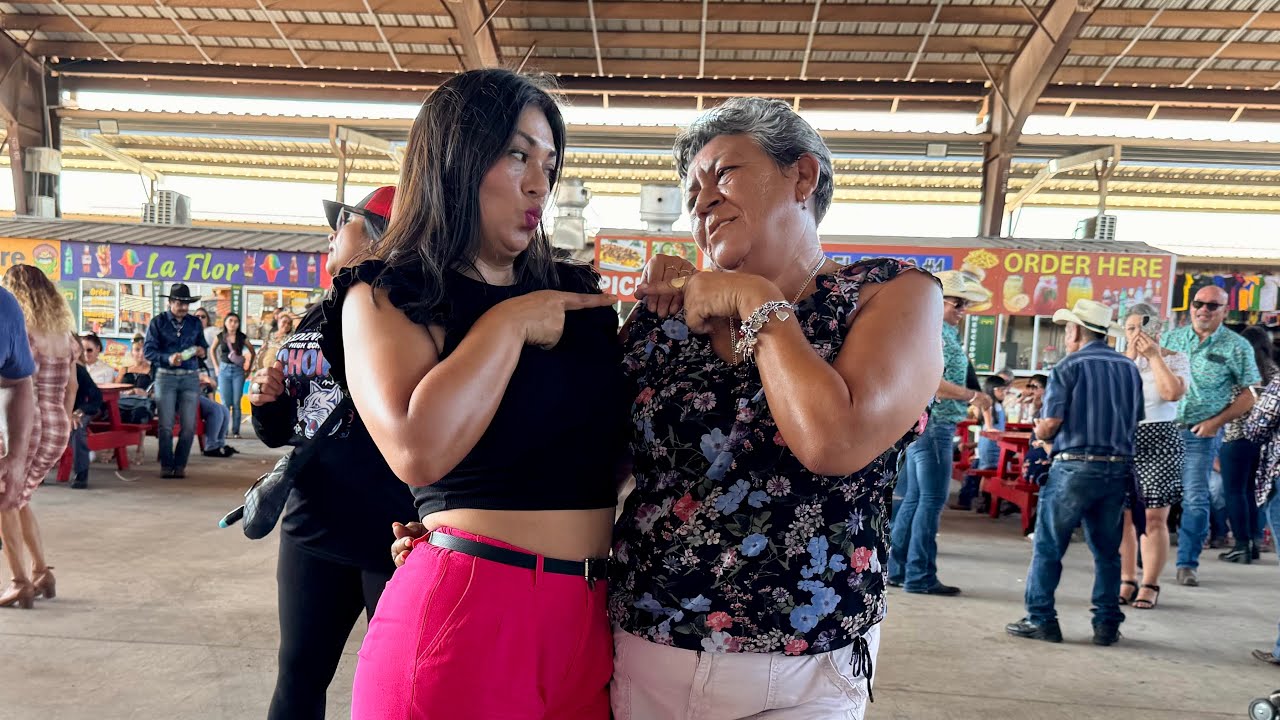 Baile en la pulga de Álamo Texas RGV