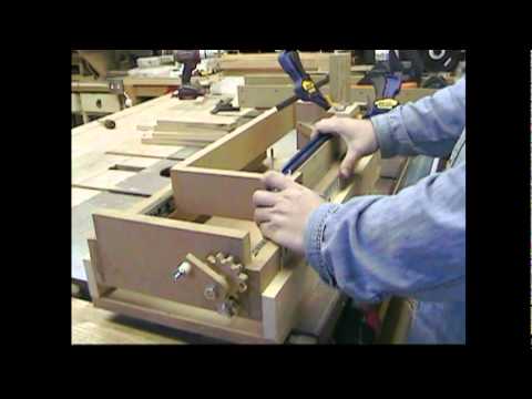  Box Joint Jig Machine -Woodworking With Stumpy Nubs #13 - YouTube