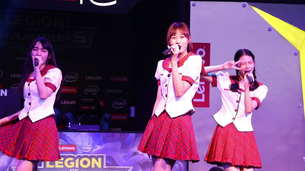 [Fancam]BNK48 - พลิ้ว @  Legion of Champion II พันธุ์ทิพย์ ประตูน้ำ