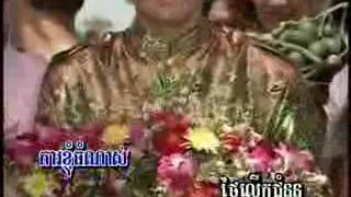 Sing along Khmer Karaoke  Tirk Brak Biey Leann  ទឹកប្រាក់បីលាន
