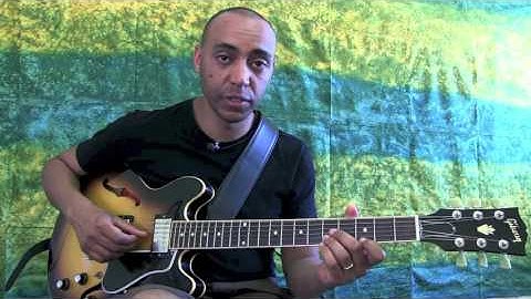 Guitar Tutorial 20: Exercise using the C major triad and its inversions