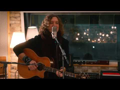 Kraków Street Band - Pomiędzy nami (Official Video)