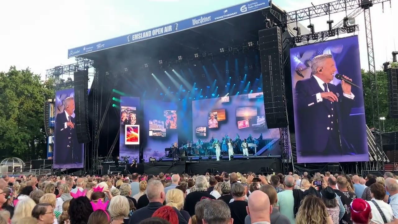 Roland Kaiser - Weltreise Medley LIVE@Meppen 27-06-2025 Oa California Blue / Copacabana / New York +