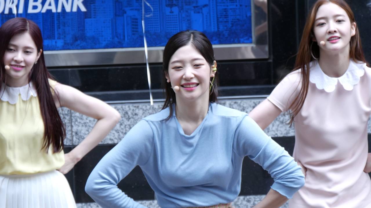 160625 명동 버스킹 다이아 (DIA) - 왠지정채연 4k 직캠