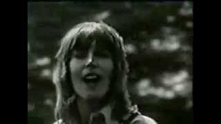 Video thumbnail of "HELEN REDDY - I AM WOMAN (ORIGINAL BLACK AND WHITE VIDEO) - THE QUEEN OF 70s POP"