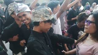 Seru-Seruan Nyongkolan Di Kebon Nyiuh Narmada Bersama Rotama Musik