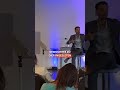 Check de beschrijving voor 3 Praktische Tips om je Overtuigingen te Veranderen! 🙌
