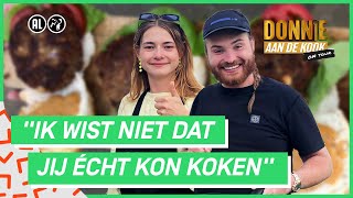 Burger bouwen voor het voetbalteam van Emma Wortelboer | DONNIE AAN DE KOOK ON TOUR #4 | NPO 3