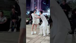 爱跳舞爱生活舞出好心情 #dance #一起跳舞 #魔术表演 #一起跳舞 #魔术表演 #funny #chinesedancer #duet #万粉用快影 #舞蹈 #红娘 #douyin