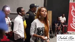 ADA Ehi TESTIMONY LIVE PERFORMANCE DOUALA Cameroon ( UNDER RAIN)