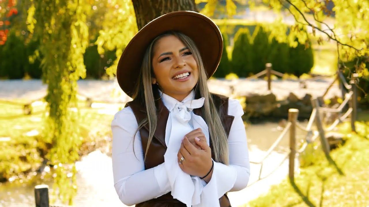 Oana Stanca  - 🎤⭐️ Nu aș vrea din vina ta🎤🪗