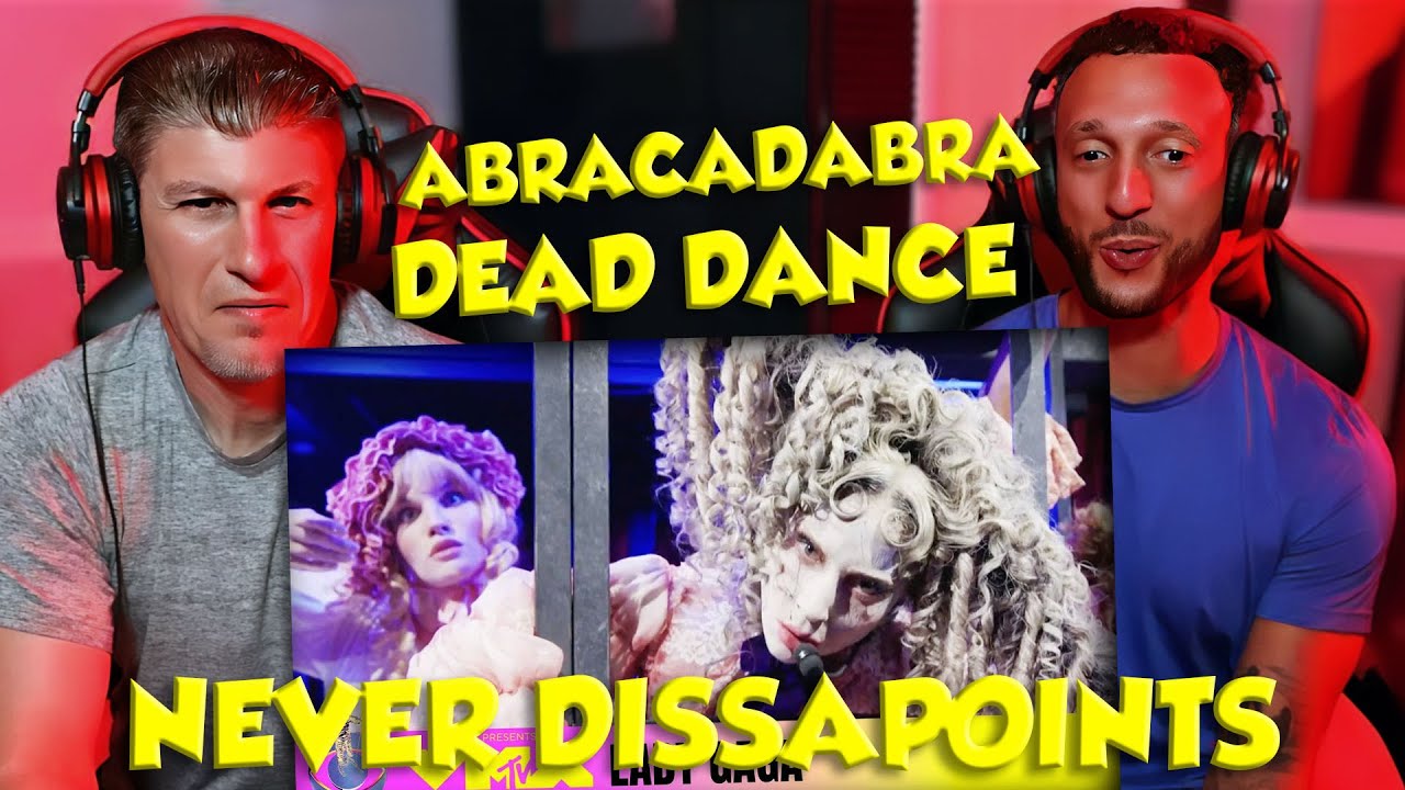 Best Reaction!! Lady Gaga Performs 